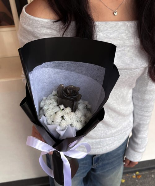 Classic Shiny Black Rose Bouquet